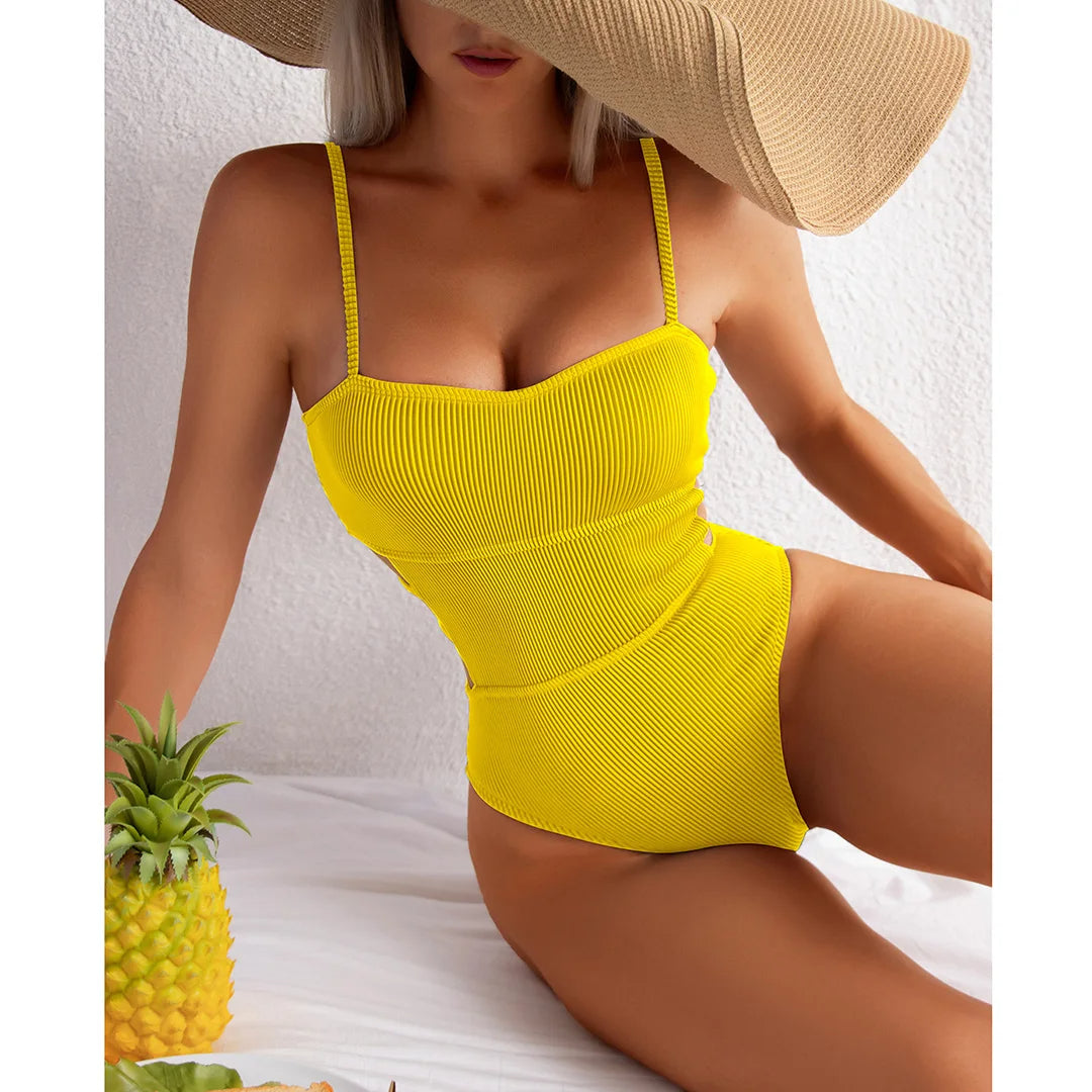 Traje de baño esculpido